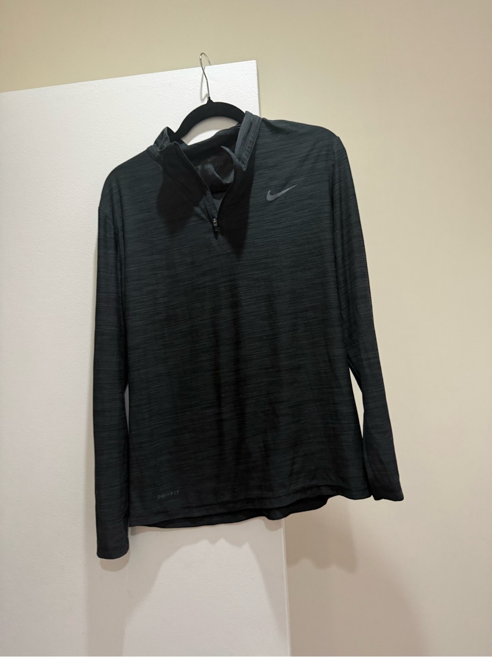 Nike Men's Gray Heathered Quarter-Zip Performance Jacket, size M - Picture 5 of 5